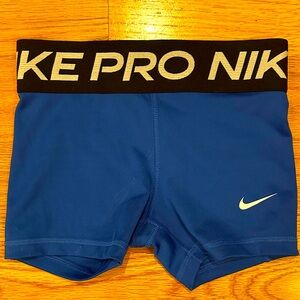 Nike Pro Girls’ Shorts, size XS